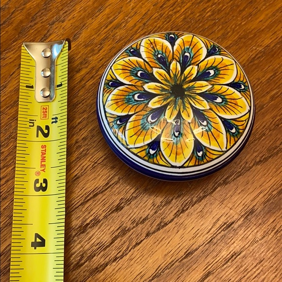 Dipinto A Mano trinket box hand painted porcelain - Picture 1 of 3